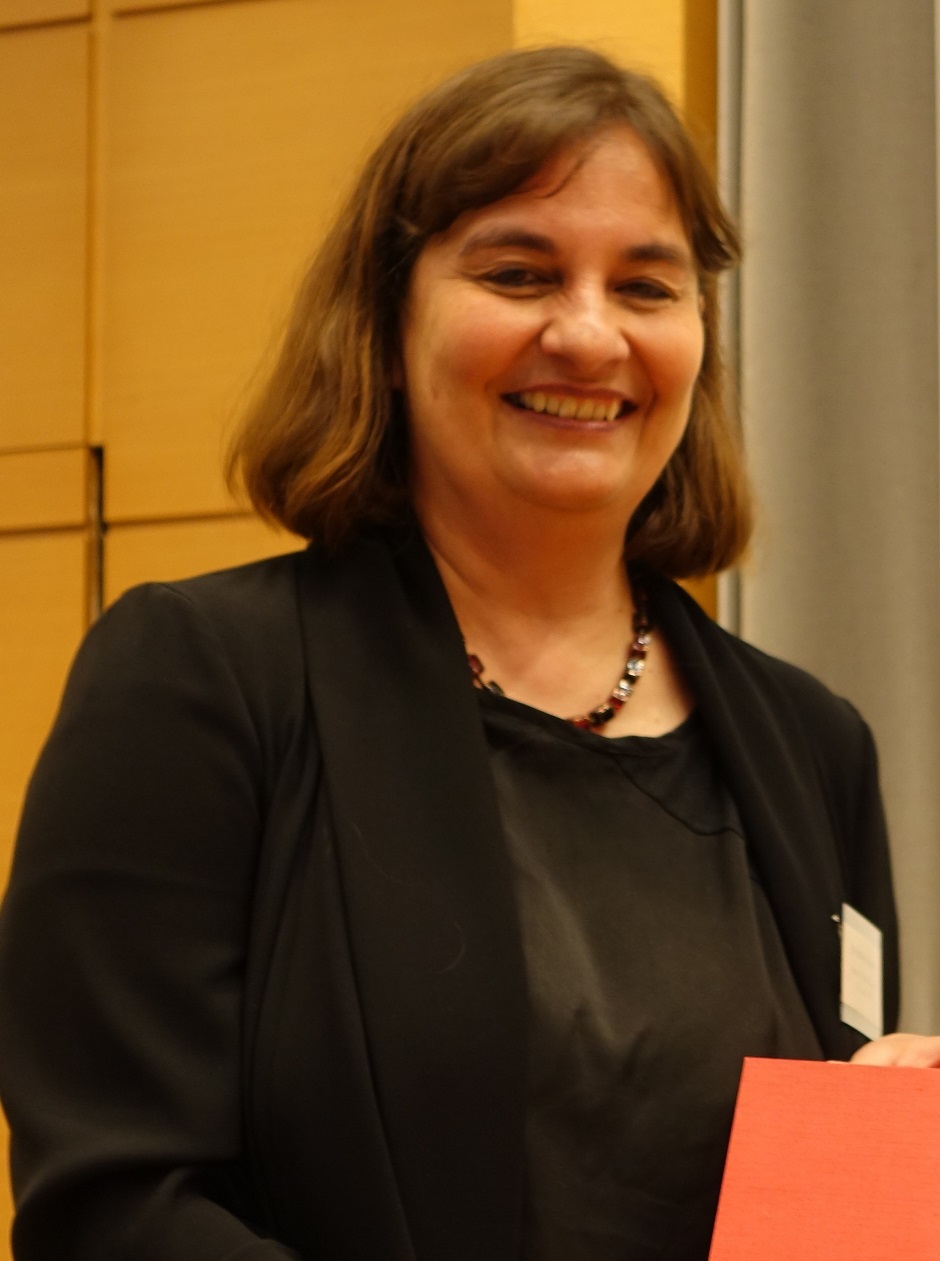 Dr Sabine Kleinert