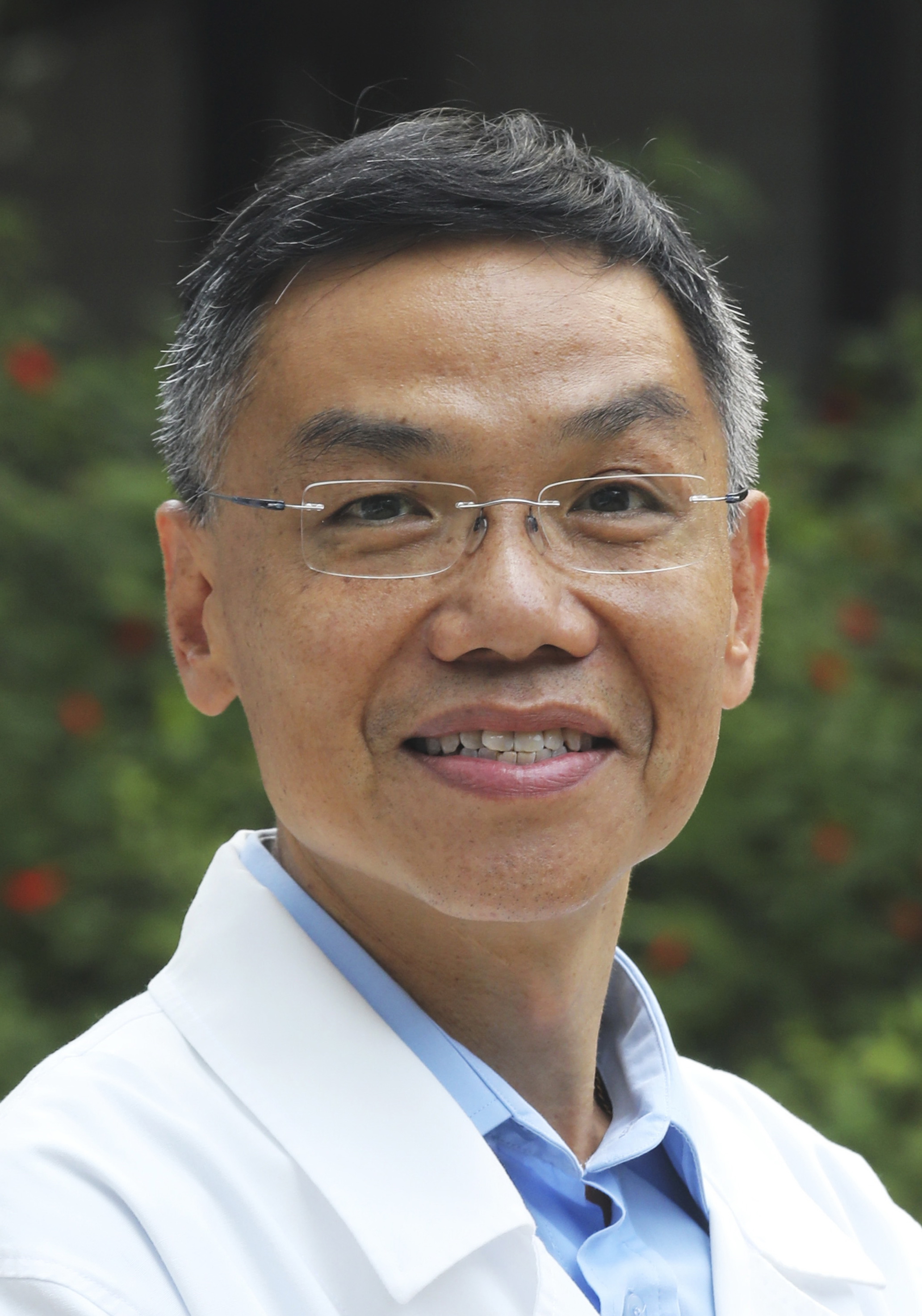 Dr Vincent Lui